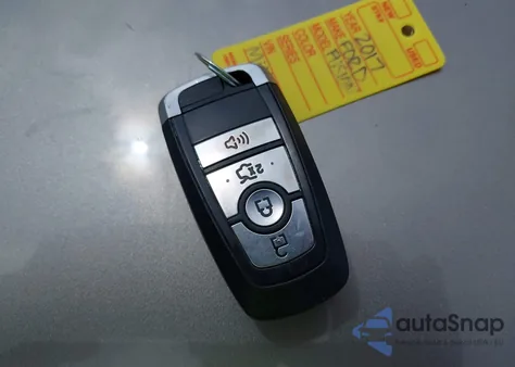 2017 Ford Fusion Se z USA, uszkodzony, nr VIN 3FA6P0H98HR331628